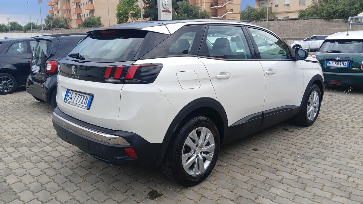 Peugeot 3008 BlueHDi 130 S&S EAT8 Business 777